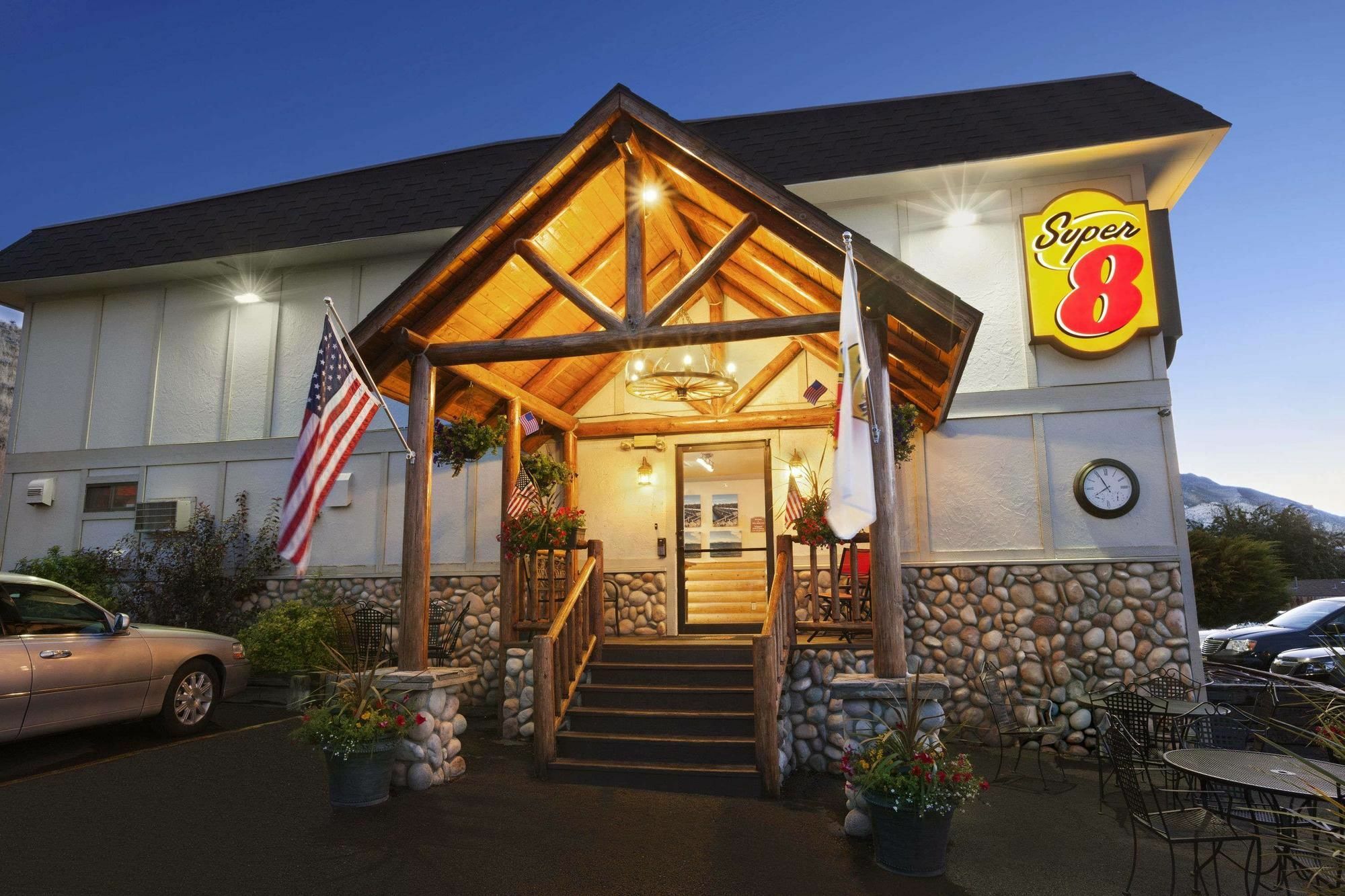 Hotel Super 8 By Wyndham Cody Exterior foto